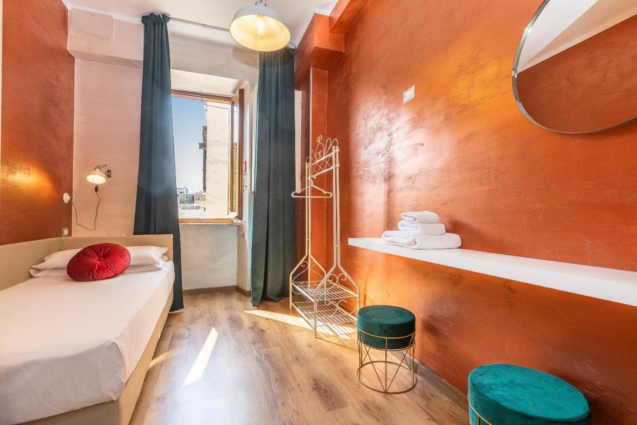 Apartamento Lovely New Via Genova Roma